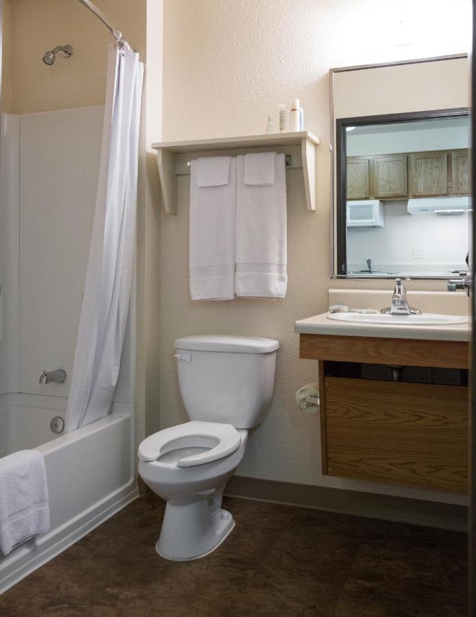 Woodspring Suites Council Bluffs Εξωτερικό φωτογραφία